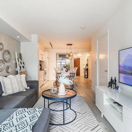 Luxury Suite Downtown Toronto Near Cn Tower Extérieur photo