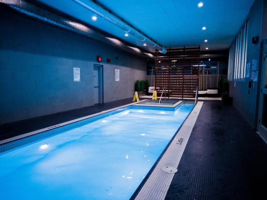 Luxury Suite Downtown Toronto Near Cn Tower Extérieur photo