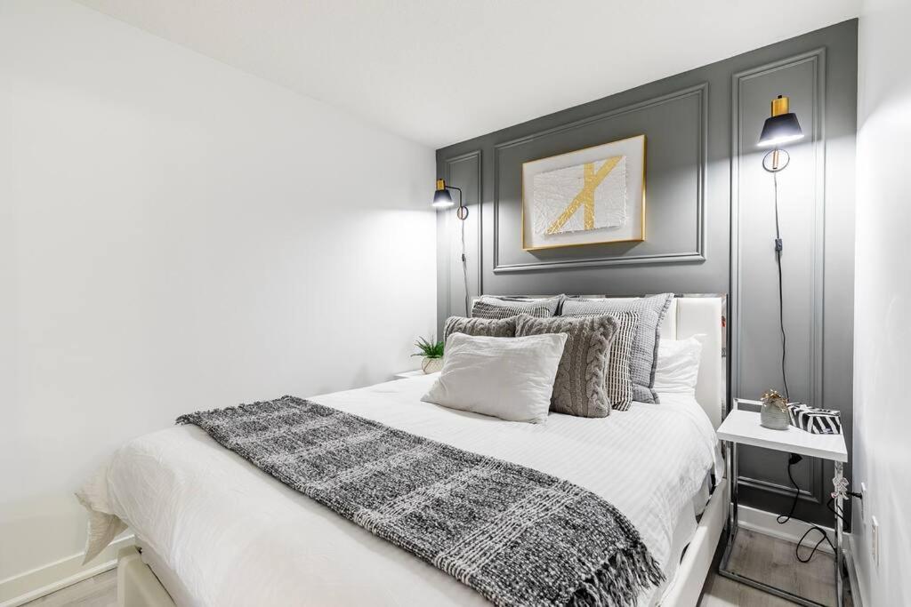 Luxury Suite Downtown Toronto Near Cn Tower Extérieur photo