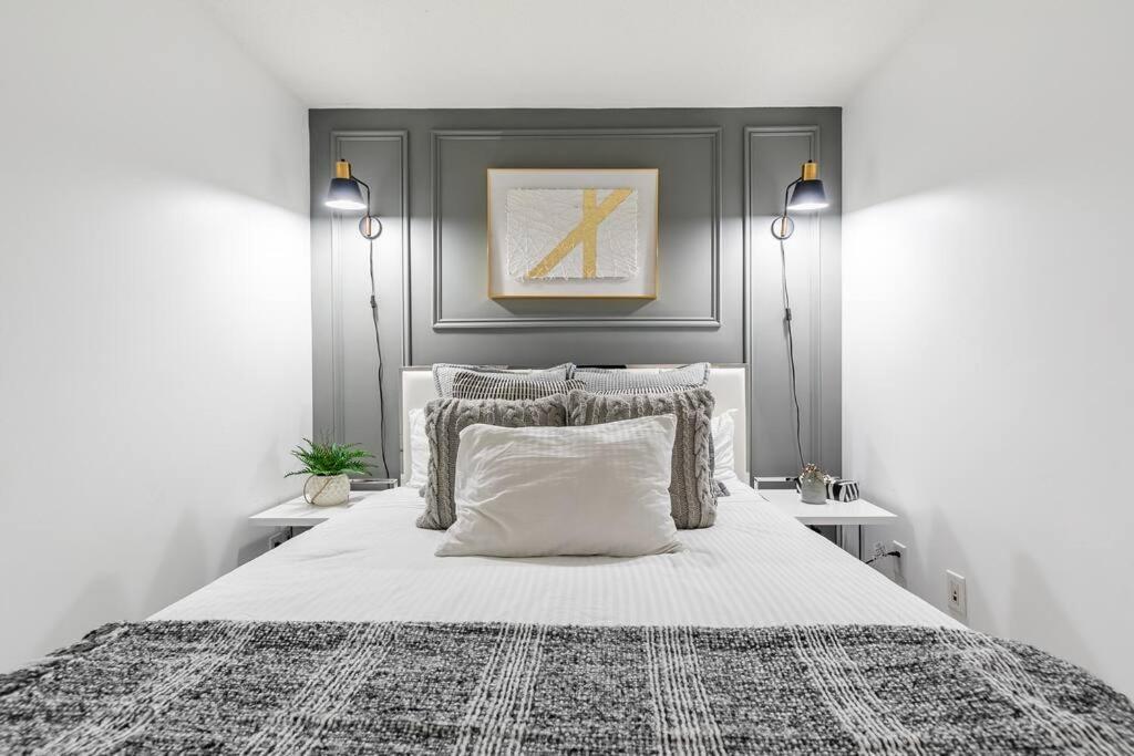 Luxury Suite Downtown Toronto Near Cn Tower Extérieur photo