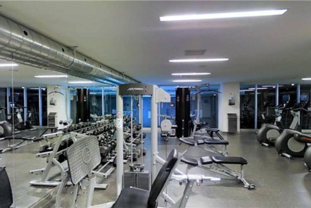 Luxury Suite Downtown Toronto Near Cn Tower Extérieur photo