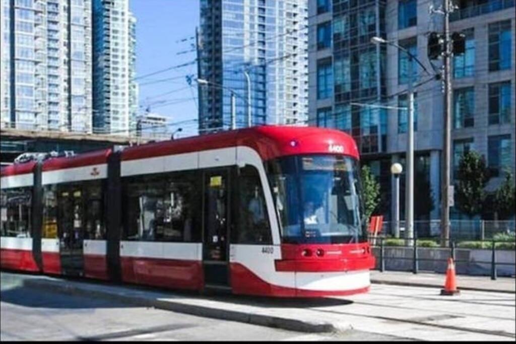 Luxury Suite Downtown Toronto Near Cn Tower Extérieur photo