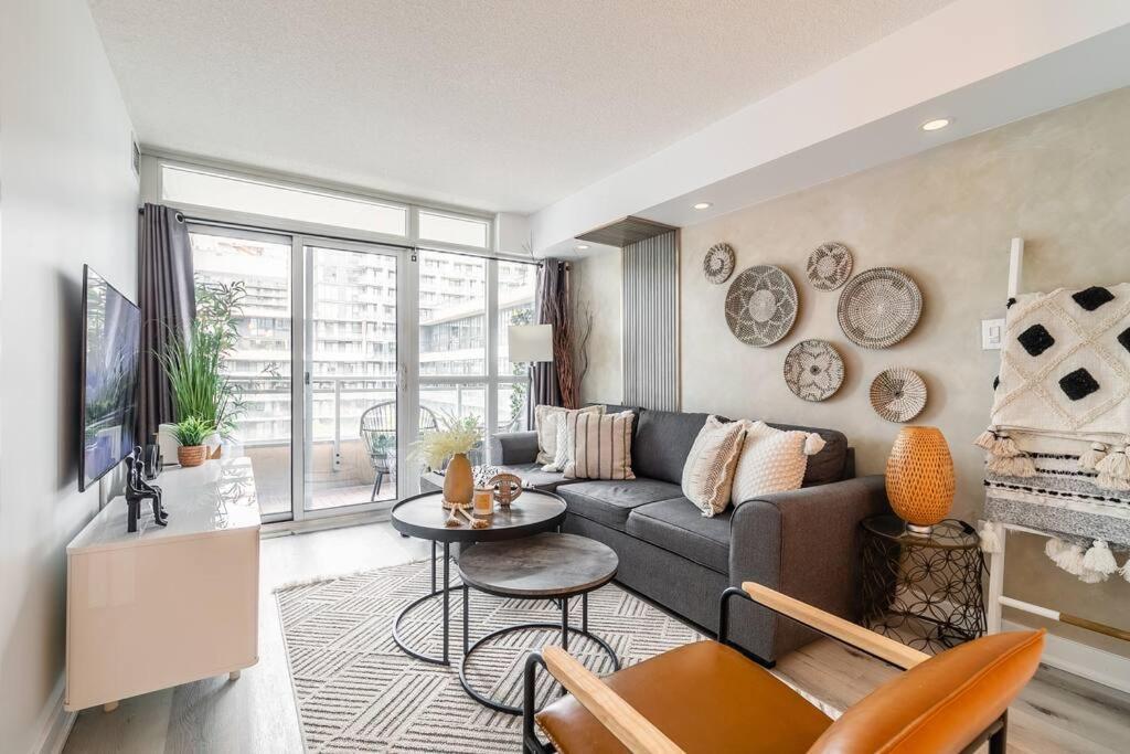 Luxury Suite Downtown Toronto Near Cn Tower Extérieur photo